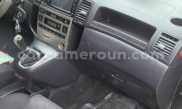 Sayi Na hannu Toyota Corolla Black Mota in Yaounde a Babban Kamaru Sayi Na hannu Toyota Corolla Black Mota in Yaounde a Babban Kamaru