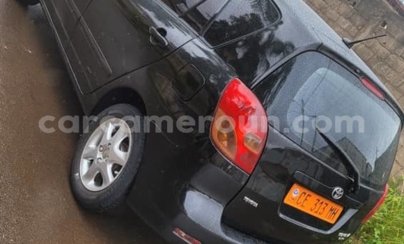 Sayi Na hannu Toyota Corolla Black Mota in Yaounde a Babban Kamaru Sayi Na hannu Toyota Corolla Black Mota in Yaounde a Babban Kamaru