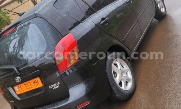 Sayi Na hannu Toyota Corolla Black Mota in Yaounde a Babban Kamaru Sayi Na hannu Toyota Corolla Black Mota in Yaounde a Babban Kamaru