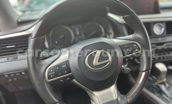 Sayi Na hannu Lexus RX Brown Mota in Yaounde a Babban Kamaru Sayi Na hannu Lexus RX Brown Mota in Yaounde a Babban Kamaru