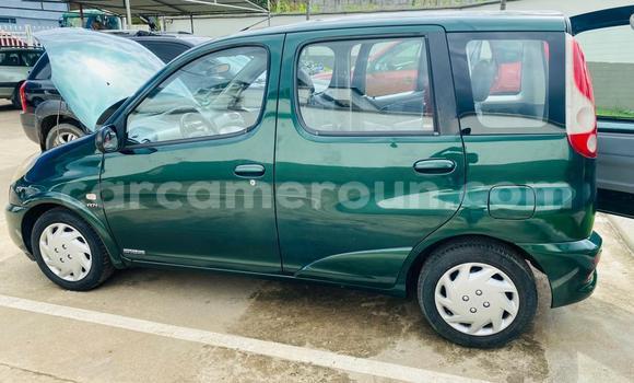 Sayi Imported Toyota Yaris Verso Green Mota in Douala a Ƙasar Kamaru Sayi Imported Toyota Yaris Verso Green Mota in Douala a Ƙasar Kamaru