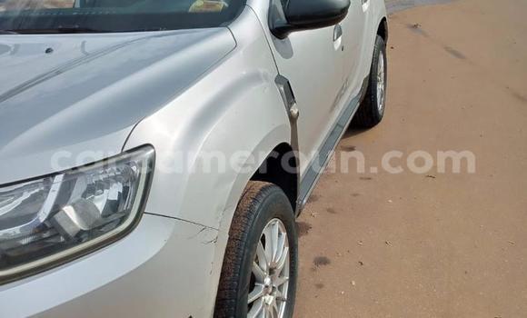 Acheter Occasion Voiture Renault Duster Gris à Yaoundé, Central Cameroon Acheter Occasion Voiture Renault Duster Gris à Yaoundé, Central Cameroon