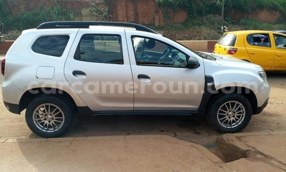 Acheter Occasion Voiture Renault Duster Gris à Yaoundé, Central Cameroon Acheter Occasion Voiture Renault Duster Gris à Yaoundé, Central Cameroon