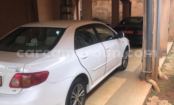 Acheter Occasion Voiture Toyota Corolla Blanc à Yaoundé, Central Cameroon Acheter Occasion Voiture Toyota Corolla Blanc à Yaoundé, Central Cameroon