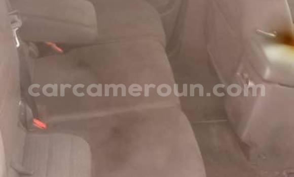 Sayi Na hannu Nissan Pathfinder Azurfa Mota in Yaounde a Babban Kamaru Sayi Na hannu Nissan Pathfinder Azurfa Mota in Yaounde a Babban Kamaru