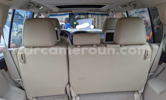 Sayi Na hannu Mitsubishi Pajero White Mota in Yaounde a Babban Kamaru Sayi Na hannu Mitsubishi Pajero White Mota in Yaounde a Babban Kamaru