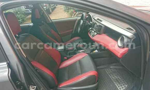 Acheter Occasion Voiture Toyota RAV4 Noir à Yaoundé, Central Cameroon Acheter Occasion Voiture Toyota RAV4 Noir à Yaoundé, Central Cameroon