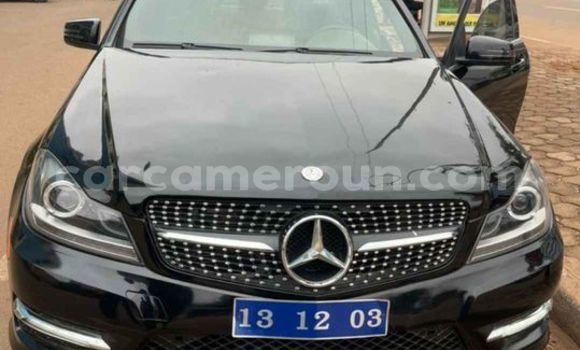 Sayi Na hannu Mercedes Viano Black Mota in Yaounde a Babban Kamaru