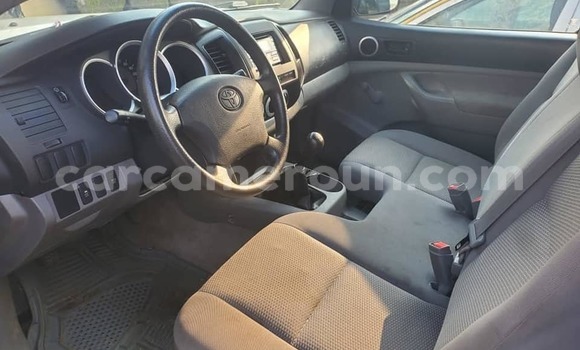 Acheter Occasion Voiture Toyota Tacoma Blanc à Yaoundé, Central Cameroon Acheter Occasion Voiture Toyota Tacoma Blanc à Yaoundé, Central Cameroon