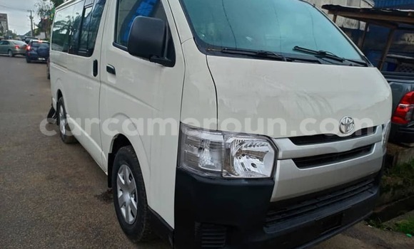 Acheter Occasion Voiture Toyota Hiace Blanc à Yaoundé, Central Cameroon