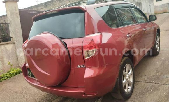Acheter Occasion Voiture Toyota RAV4 Rouge à Yaoundé, Central Cameroon Acheter Occasion Voiture Toyota RAV4 Rouge à Yaoundé, Central Cameroon