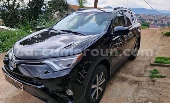 Sayi Na hannu Toyota RAV4 Black Mota in Yaounde a Babban Kamaru