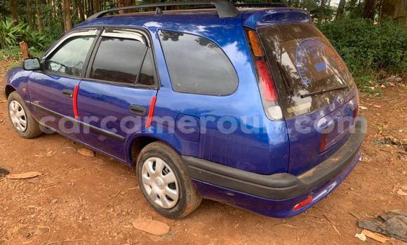 Acheter Occasion Voiture Toyota Corolla Bleu à Yaoundé, Central Cameroon Acheter Occasion Voiture Toyota Corolla Bleu à Yaoundé, Central Cameroon