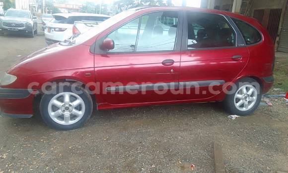 Acheter Occasion Voiture Renault Megane Rouge à Yaoundé, Central Cameroon Acheter Occasion Voiture Renault Megane Rouge à Yaoundé, Central Cameroon