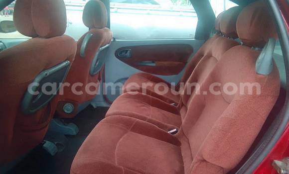 Acheter Occasion Voiture Renault Megane Rouge à Yaoundé, Central Cameroon Acheter Occasion Voiture Renault Megane Rouge à Yaoundé, Central Cameroon