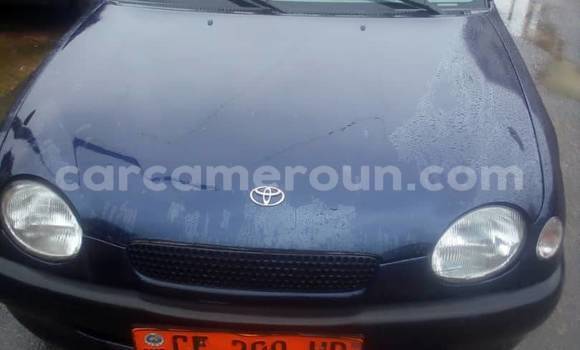 Sayi Na hannu Toyota Corolla Blue Mota in Yaounde a Babban Kamaru