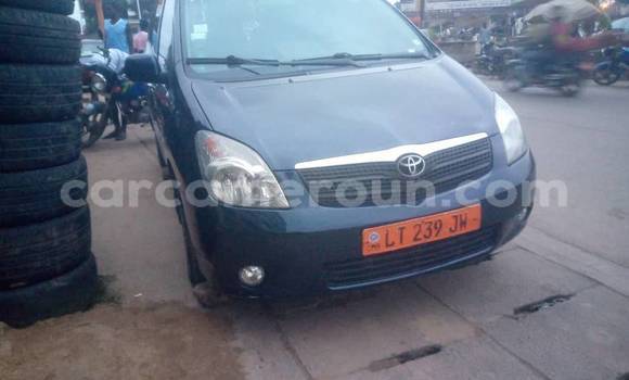 Acheter Occasion Voiture Toyota Corolla Bleu à Yaoundé, Central Cameroon Acheter Occasion Voiture Toyota Corolla Bleu à Yaoundé, Central Cameroon