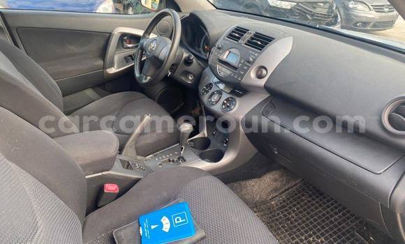 Sayi Na hannu Toyota RAV4 Sauran Mota in Yaounde a Babban Kamaru Sayi Na hannu Toyota RAV4 Sauran Mota in Yaounde a Babban Kamaru