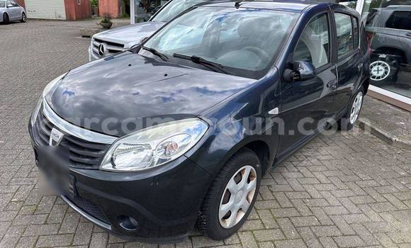Sayi Na hannu Dacia Sandero Black Mota in Yaounde a Babban Kamaru Sayi Na hannu Dacia Sandero Black Mota in Yaounde a Babban Kamaru