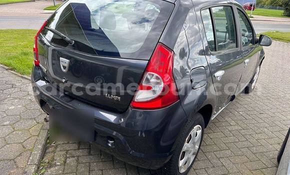 Sayi Na hannu Dacia Sandero Black Mota in Yaounde a Babban Kamaru Sayi Na hannu Dacia Sandero Black Mota in Yaounde a Babban Kamaru
