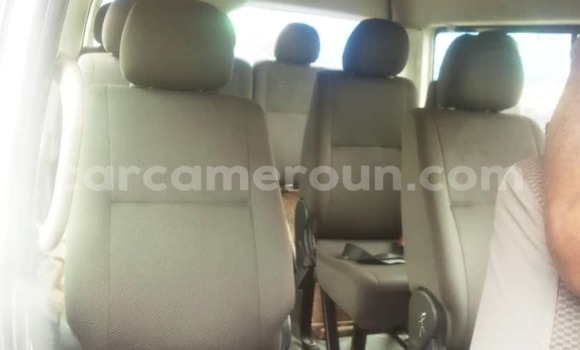 Acheter Occasion Voiture Toyota Hiace Blanc à Yaoundé, Central Cameroon Acheter Occasion Voiture Toyota Hiace Blanc à Yaoundé, Central Cameroon