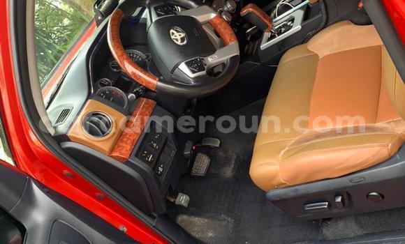 Sayi Na hannu Toyota Tundra Red Mota in Douala a Ƙasar Kamaru Sayi Na hannu Toyota Tundra Red Mota in Douala a Ƙasar Kamaru