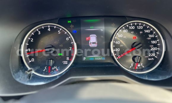 Sayi Imported Toyota RAV4 Blue Mota in Douala a Ƙasar Kamaru Sayi Imported Toyota RAV4 Blue Mota in Douala a Ƙasar Kamaru