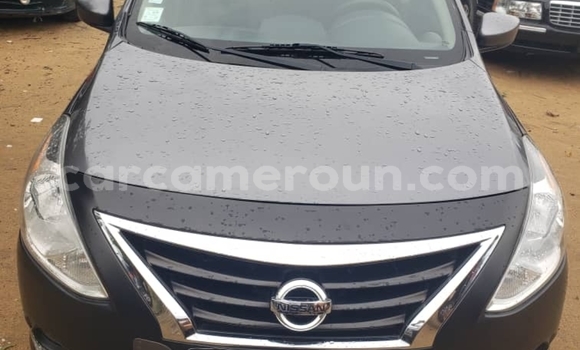 Buy Used Nissan Versa Silver Car in Douala in Littoral Cameroon