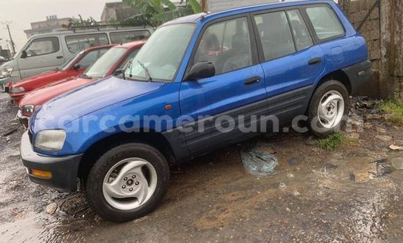 Sayi Na hannu Toyota RAV4 Blue Mota in Yaounde a Babban Kamaru Sayi Na hannu Toyota RAV4 Blue Mota in Yaounde a Babban Kamaru