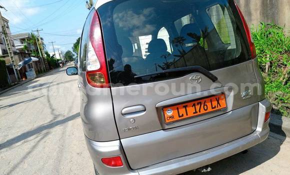 Sayi Na hannu Toyota Yaris Sauran Mota in Yaounde a Babban Kamaru Sayi Na hannu Toyota Yaris Sauran Mota in Yaounde a Babban Kamaru