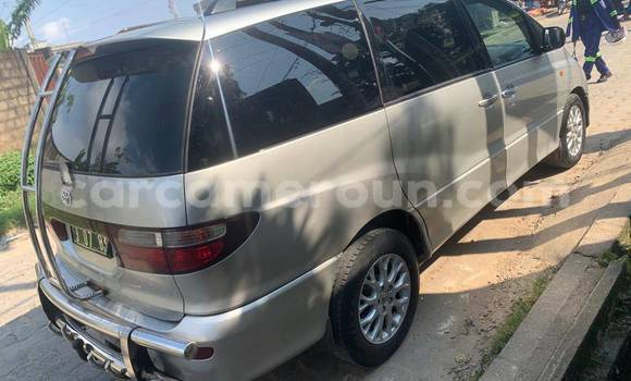 Sayi Na hannu Toyota Previa Sauran Mota in Yaounde a Babban Kamaru Sayi Na hannu Toyota Previa Sauran Mota in Yaounde a Babban Kamaru