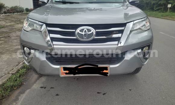 Sayi Na hannu Toyota Fortuner Sauran Mota in Yaounde a Babban Kamaru Sayi Na hannu Toyota Fortuner Sauran Mota in Yaounde a Babban Kamaru