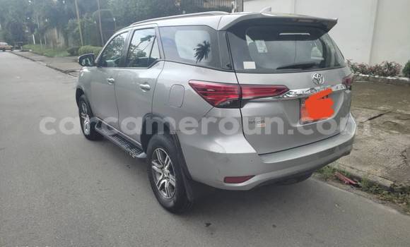 Sayi Na hannu Toyota Fortuner Sauran Mota in Yaounde a Babban Kamaru Sayi Na hannu Toyota Fortuner Sauran Mota in Yaounde a Babban Kamaru