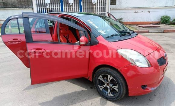 Sayi Na hannu Toyota Yaris Red Mota in Yaounde a Babban Kamaru Sayi Na hannu Toyota Yaris Red Mota in Yaounde a Babban Kamaru