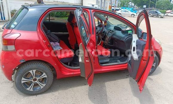 Sayi Na hannu Toyota Yaris Red Mota in Yaounde a Babban Kamaru Sayi Na hannu Toyota Yaris Red Mota in Yaounde a Babban Kamaru