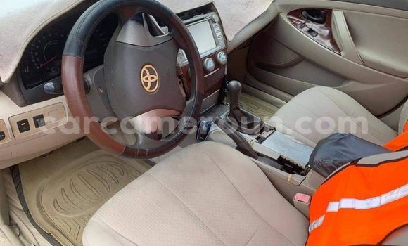 Sayi Na hannu Toyota Camry Sauran Mota in Yaounde a Babban Kamaru Sayi Na hannu Toyota Camry Sauran Mota in Yaounde a Babban Kamaru