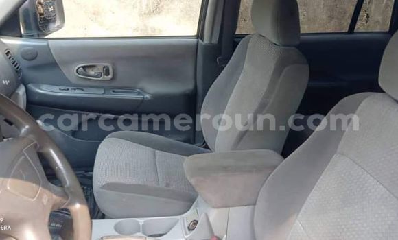 Sayi Na hannu Mitsubishi Montero Black Mota in Yaounde a Babban Kamaru Sayi Na hannu Mitsubishi Montero Black Mota in Yaounde a Babban Kamaru