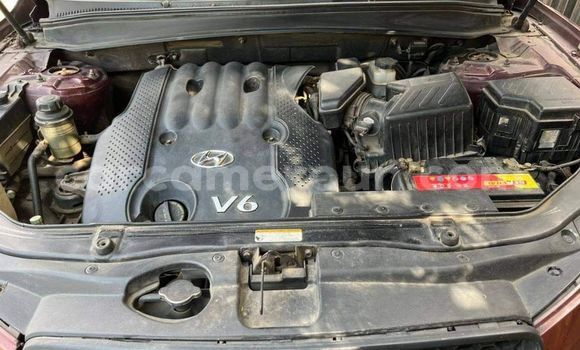 Sayi Na hannu Hyundai Santa Fe Red Mota in Yaounde a Babban Kamaru Sayi Na hannu Hyundai Santa Fe Red Mota in Yaounde a Babban Kamaru