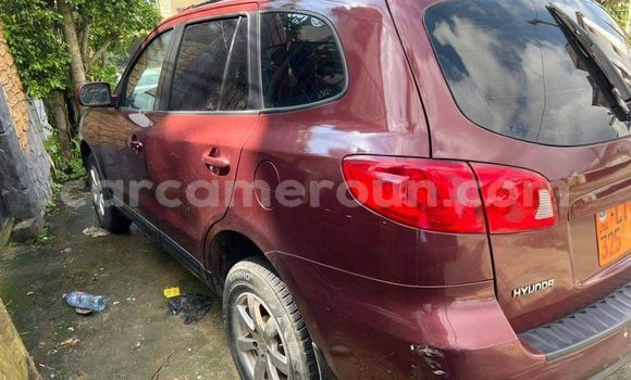 Sayi Na hannu Hyundai Santa Fe Red Mota in Yaounde a Babban Kamaru Sayi Na hannu Hyundai Santa Fe Red Mota in Yaounde a Babban Kamaru