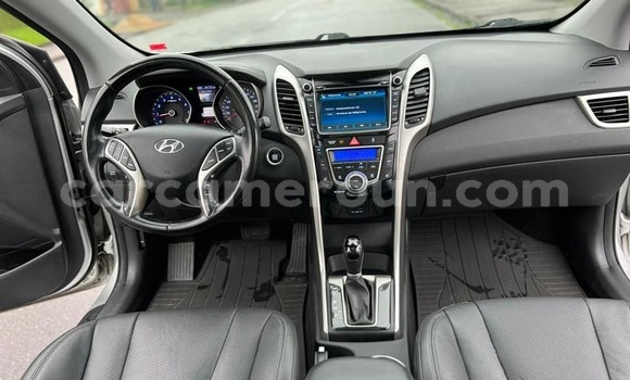Acheter Occasion Voiture Hyundai Elantra Autre à Yaoundé, Central Cameroon Acheter Occasion Voiture Hyundai Elantra Autre à Yaoundé, Central Cameroon
