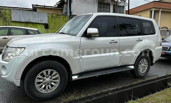 Acheter Occasion Voiture Mitsubishi Pajero Blanc à Yaoundé, Central Cameroon Acheter Occasion Voiture Mitsubishi Pajero Blanc à Yaoundé, Central Cameroon