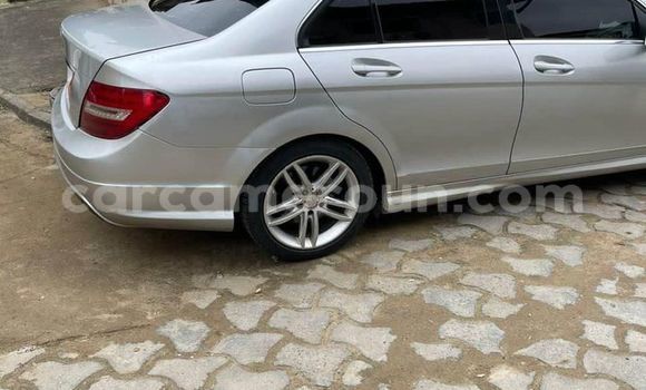 Sayi Na hannu Mercedes-Benz C-Classe Sauran Mota in Yaounde a Babban Kamaru Sayi Na hannu Mercedes-Benz C-Classe Sauran Mota in Yaounde a Babban Kamaru