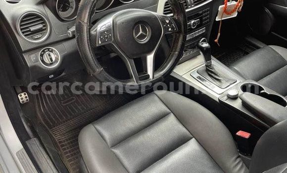 Sayi Na hannu Mercedes-Benz C-Classe Sauran Mota in Yaounde a Babban Kamaru Sayi Na hannu Mercedes-Benz C-Classe Sauran Mota in Yaounde a Babban Kamaru