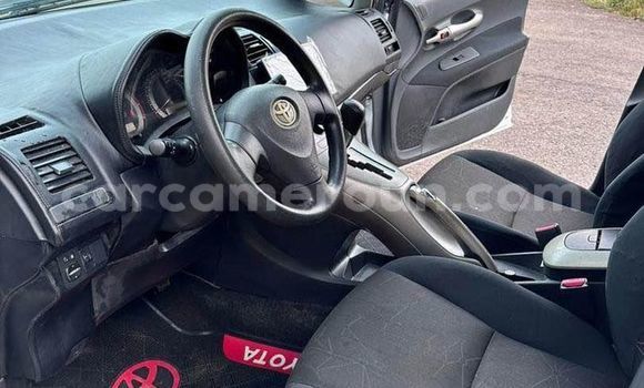 Acheter Occasion Voiture Toyota Auris Blanc à Yaoundé, Central Cameroon Acheter Occasion Voiture Toyota Auris Blanc à Yaoundé, Central Cameroon