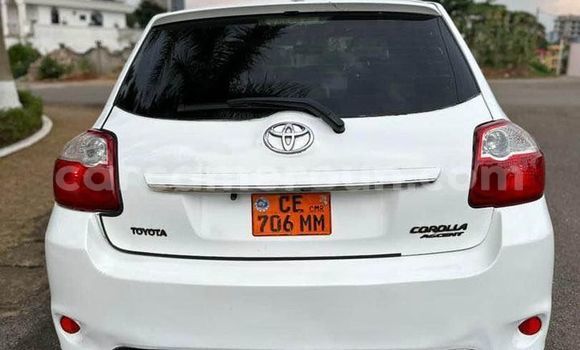 Acheter Occasion Voiture Toyota Auris Blanc à Yaoundé, Central Cameroon Acheter Occasion Voiture Toyota Auris Blanc à Yaoundé, Central Cameroon