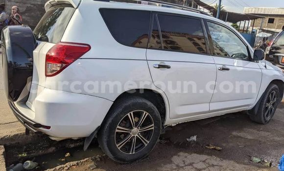 Acheter Occasion Voiture Toyota RAV4 Blanc à Yaoundé, Central Cameroon Acheter Occasion Voiture Toyota RAV4 Blanc à Yaoundé, Central Cameroon