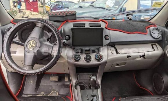 Acheter Occasion Voiture Toyota RAV4 Blanc à Yaoundé, Central Cameroon Acheter Occasion Voiture Toyota RAV4 Blanc à Yaoundé, Central Cameroon