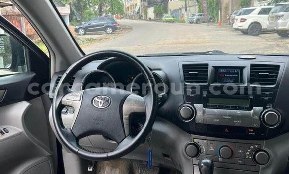 Acheter Occasion Voiture Toyota Highlander Noir à Yaoundé, Central Cameroon Acheter Occasion Voiture Toyota Highlander Noir à Yaoundé, Central Cameroon