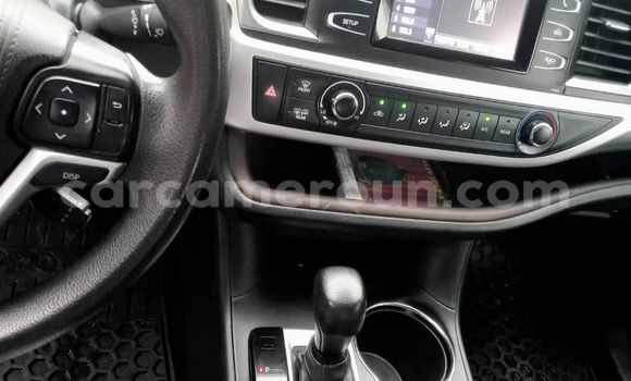 Acheter Occasion Voiture Toyota Highlander Autre à Yaoundé, Central Cameroon Acheter Occasion Voiture Toyota Highlander Autre à Yaoundé, Central Cameroon