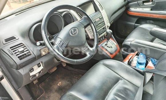 Acheter Occasion Voiture Lexus RX 300 Marron à Yaoundé, Central Cameroon Acheter Occasion Voiture Lexus RX 300 Marron à Yaoundé, Central Cameroon